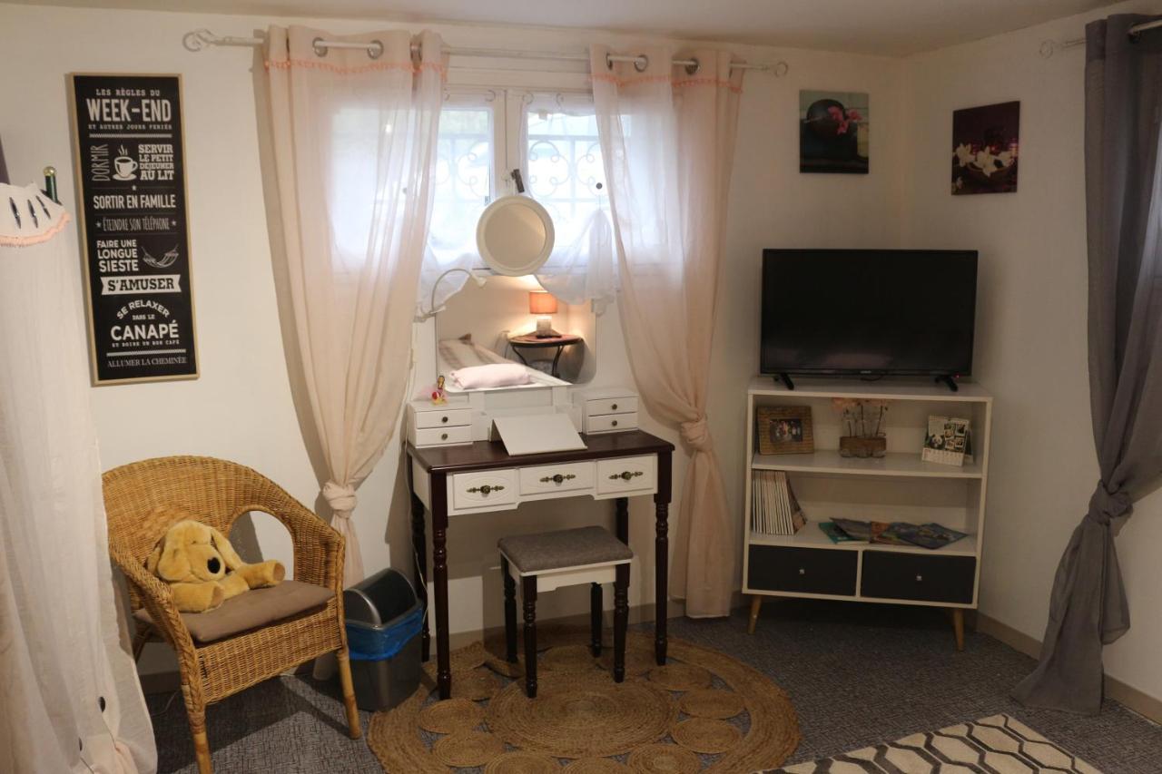 Bed and Breakfast Chez Delphine Amboise Esterno foto